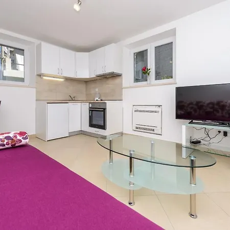 Pavlina Apartamento *